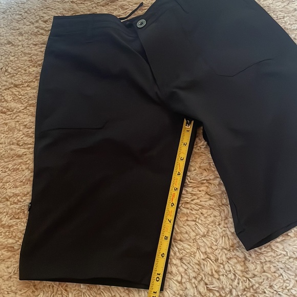 Pacific Trail Women’s 11” Roll-Up Shorts  Size 8 - Picture 11 of 16